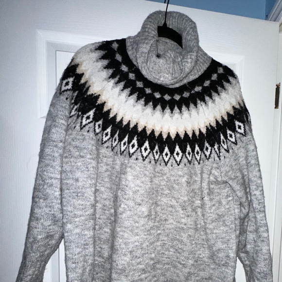 Aspen Grey Argyle Turtleneck Sweater – 1X - Picture 1 of 6